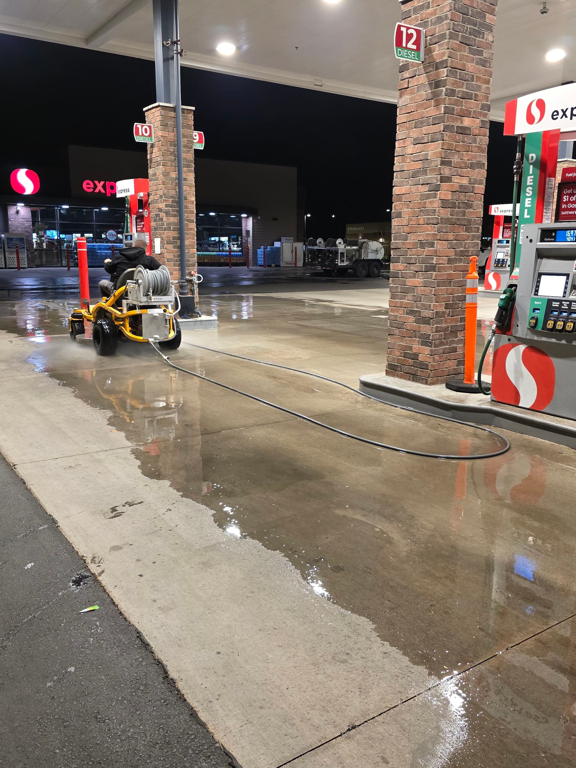 Gallery photos for Gas Station Sparkle in Surprise AZ: Image #2