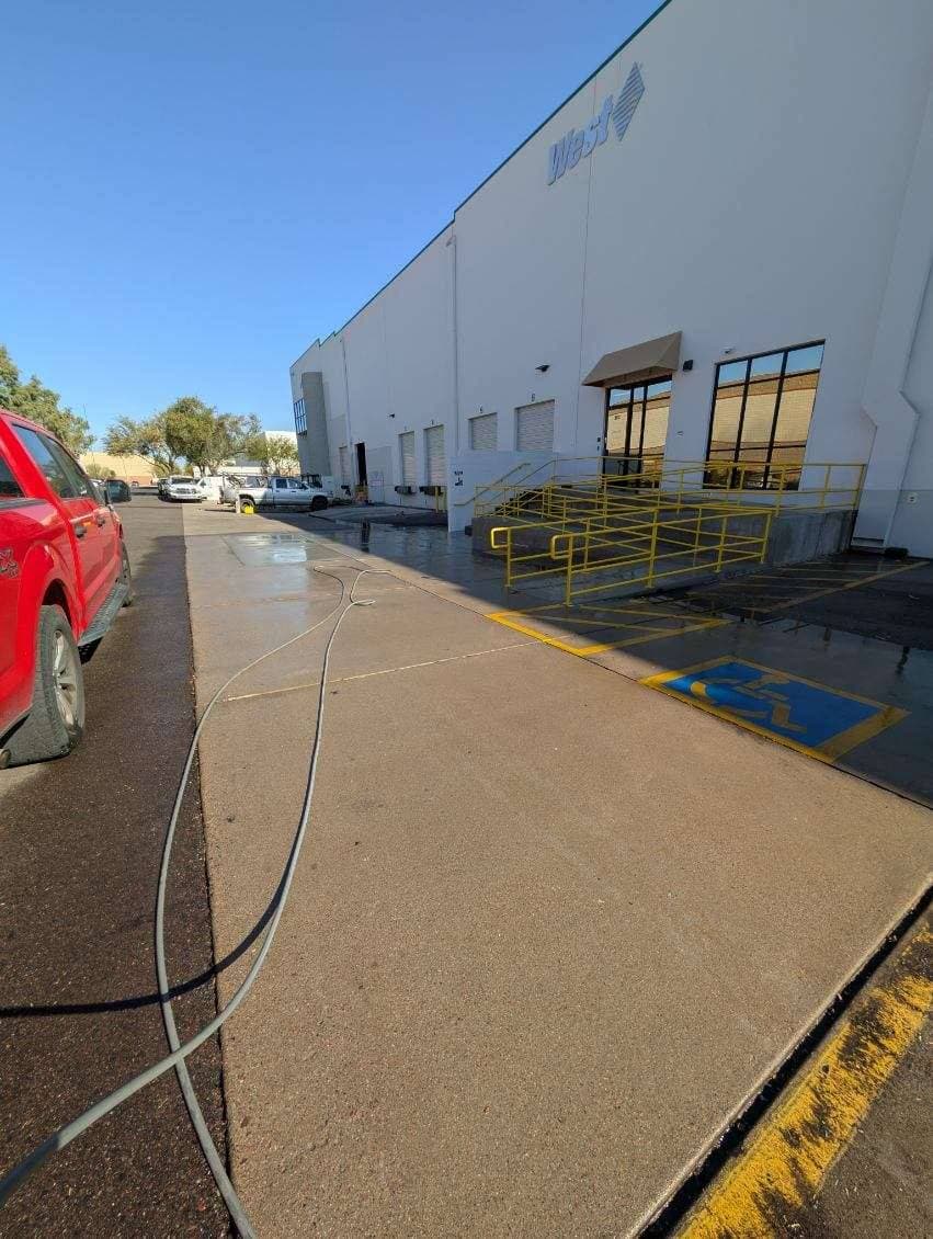Quick and Efficient Commercial Building Cleanup image