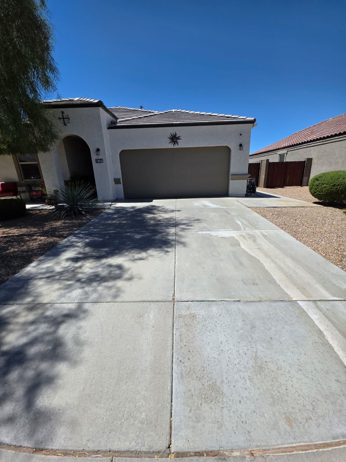Gallery photos for Revive Your Driveway with Our Expert Cleaning: Image #1